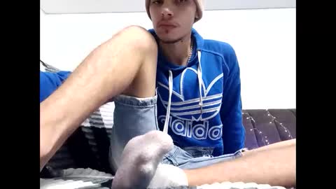 Snapshot of raymartino chatting on December 18, 2025, 8:59 pm RayMartino online show from December 18, 2025, 8:59 pm