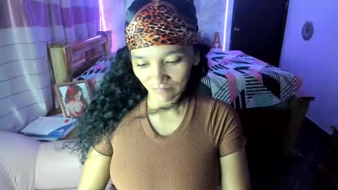 Snapshot of rayza_mature_ chatting on February 23, 2025, 12:41 am Danna online show from February 23, 2025, 12:41 am