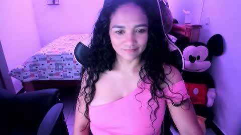 Snapshot of rayza_mature_ chatting on February 28, 2026, 2:51 pm Danna online show from February 28, 2026, 2:51 pm