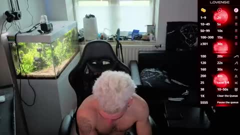 Rayzel online show from April 7, 2026, 6:08 pm