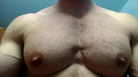 razorramon13 online show from May 12, 2026, 7:44 pm
