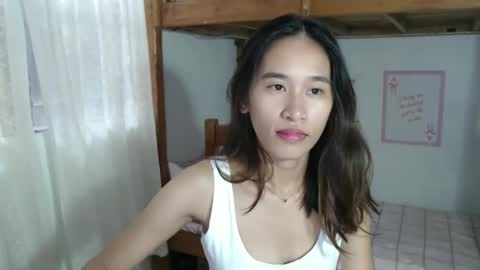 Snapshot of rea_petite chatting on September 19, 2025, 12:34 am Yna online show from September 19, 2025, 12:34 am