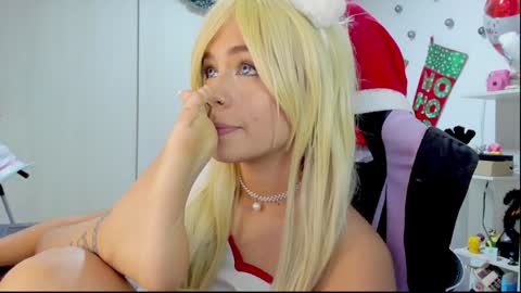 Snapshot of rea_winry chatting on December 19, 2024, 7:29 am Rea online show from December 19, 2024, 7:29 am