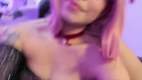 Snapshot of rea_winry chatting on February 18, 2025, 4:26 am Rea online show from February 18, 2025, 4:26 am