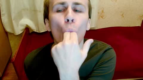 Snapshot of ready2serve_obey chatting on February 8, 2025, 4:04 pm Jack online show from February 8, 2025, 4:04 pm