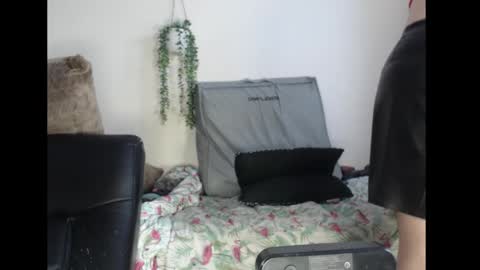 Fannie online show from November 30, 2025, 5:28 pm