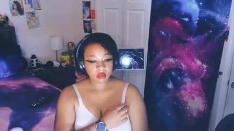 Snapshot of realgoddessdream chatting on March 23, 2026, 6:01 pm realgoddessdream online show from March 23, 2026, 6:01 pm