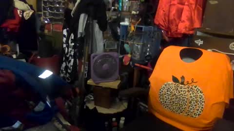 Snapshot of reallyredrum69th chatting on October 22, 2025, 4:24 am reallyredrum69th online show from October 22, 2025, 4:24 am