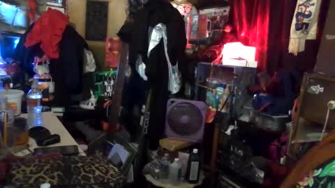 Snapshot of reallyredrum69th chatting on December 3, 2025, 2:41 am reallyredrum69th online show from December 3, 2025, 2:41 am