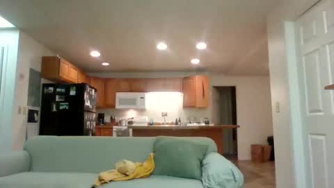 realmman86 online show from January 2, 2025, 6:29 am