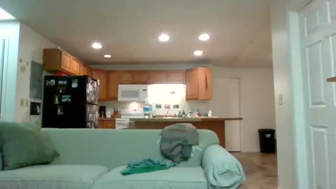 realmman86 online show from February 1, 2025, 3:30 am