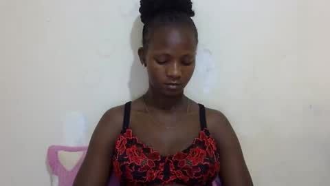 queen online show from March 9, 2025, 8:42 pm