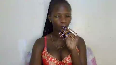 queen online show from March 10, 2025, 5:29 pm