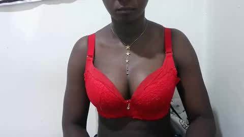 queen online show from October 20, 2025, 4:13 am