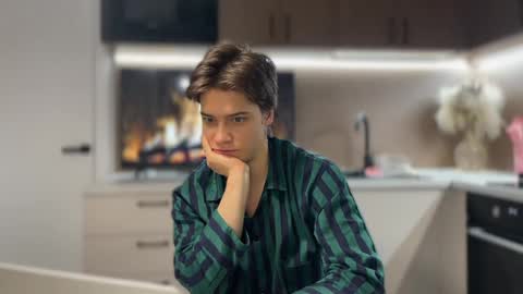 AliceEve online show from February 17, 2025, 11:42 pm