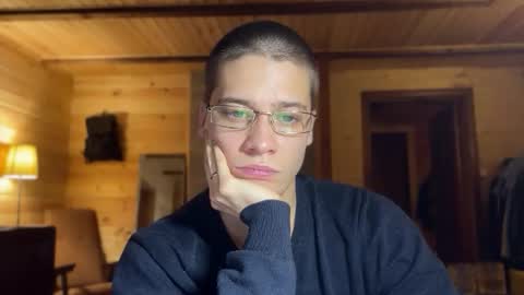 AliceEve online show from December 1, 2025, 10:37 pm