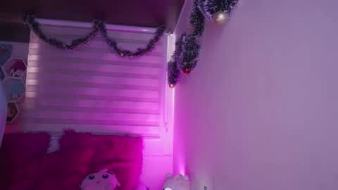 Rebeca  online show from December 14, 2025, 1:16 pm