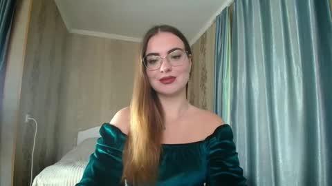 Rebecca online show from October 3, 2025, 11:51 am