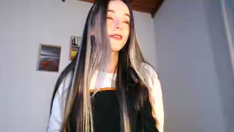 Snapshot of rebecca_johonsonn chatting on February 1, 2026, 5:22 pm Becca Johnsoon online show from February 1, 2026, 5:22 pm