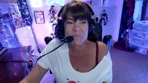 Snapshot of rebeccalovexxx chatting on May 16, 2026, 7:45 pm Rebecca Love online show from May 16, 2026, 7:45 pm