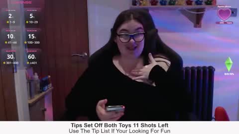 Snapshot of rebeccasummercam chatting on February 4, 2026, 6:47 pm rebeccasummercam online show from February 4, 2026, 6:47 pm