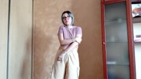 Snapshot of rebeckaaspinwall chatting on March 9, 2026, 9:13 am Zoe online show from March 9, 2026, 9:13 am