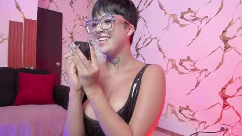 Snapshot of rebeka_baker chatting on October 29, 2025, 6:37 am REBEKA online show from October 29, 2025, 6:37 am