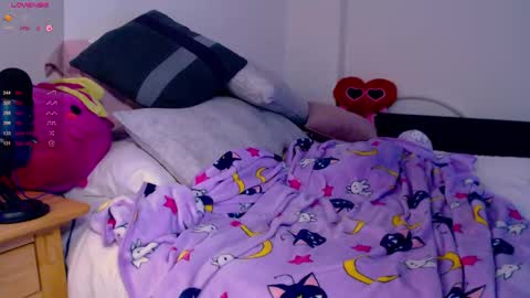 Snapshot of rebekahrayne_ chatting on January 24, 2025, 11:23 pm Beks online show from January 24, 2025, 11:23 pm