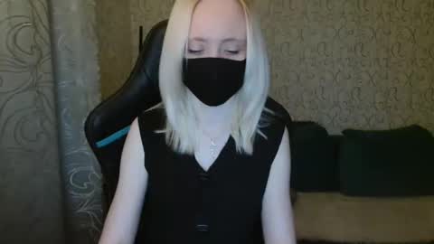 Snapshot of rebesaolset chatting on January 14, 2025, 3:57 pm RebesaOlset online show from January 14, 2025, 3:57 pm