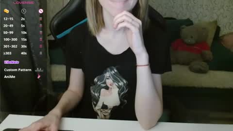 Snapshot of rebesaolset chatting on December 4, 2025, 3:21 pm RebesaOlset online show from December 4, 2025, 3:21 pm