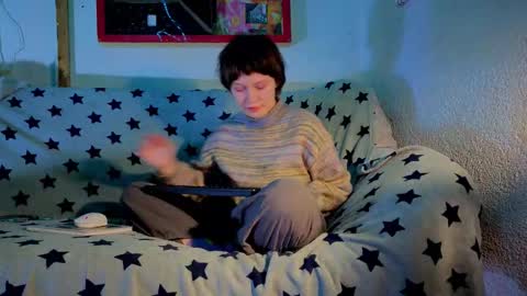 Snapshot of reborn_elf chatting on October 19, 2025, 5:02 pm Lara online show from October 19, 2025, 5:02 pm