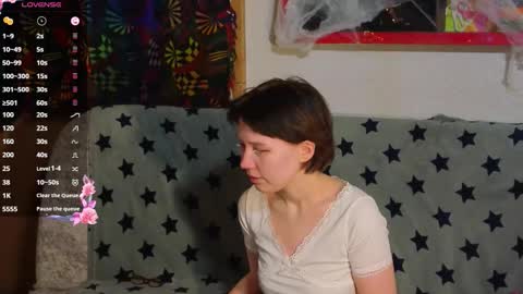 Snapshot of reborn_elf chatting on November 3, 2025, 2:18 pm Lara online show from November 3, 2025, 2:18 pm