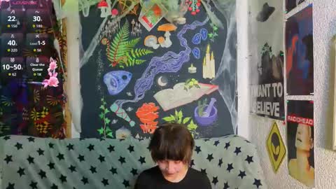 Snapshot of reborn_elf chatting on November 17, 2025, 10:04 pm Lara online show from November 17, 2025, 10:04 pm