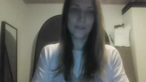 Keely KeKe Kiwi online show from October 24, 2025, 6:04 pm