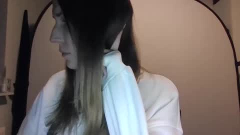 Keely KeKe Kiwi online show from November 2, 2025, 11:18 pm