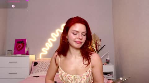 Snapshot of red__candy chatting on December 7, 2024, 6:37 pm red__candy online show from December 7, 2024, 6:37 pm