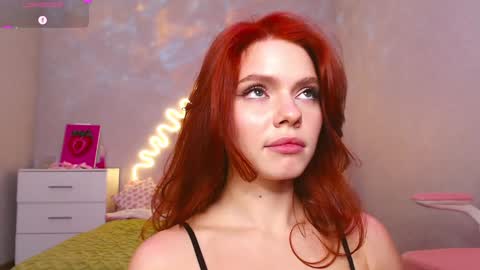 Snapshot of red__candy chatting on December 15, 2024, 3:42 pm red__candy online show from December 15, 2024, 3:42 pm