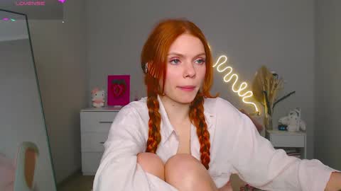 Snapshot of red__candy chatting on February 11, 2025, 1:51 pm red__candy online show from February 11, 2025, 1:51 pm
