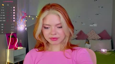 Snapshot of red__candy chatting on October 26, 2025, 12:55 pm red__candy online show from October 26, 2025, 12:55 pm