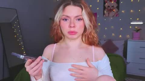 red__candy online show from May 29, 2026, 12:58 pm