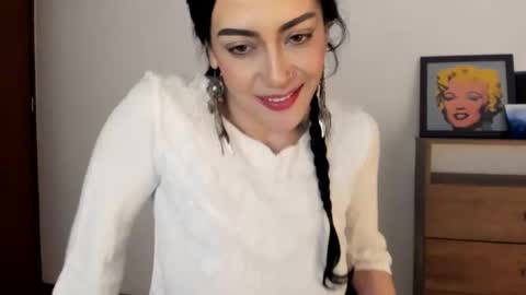 red_flower203 online show from October 14, 2025, 7:47 pm