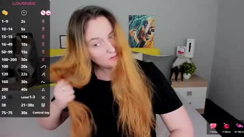 Snapshot of red_naughtyfox chatting on February 6, 2026, 3:37 pm Lessy Fox online show from February 6, 2026, 3:37 pm