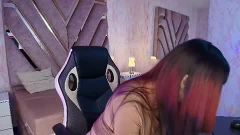 red_pandaa online show from June 23, 2026, 3:59 am