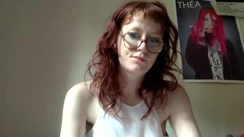 redcassie666 online show from May 6, 2026, 10:31 am