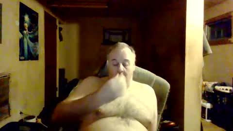 Snapshot of reddragon1195 chatting on December 2, 2024, 3:04 am reddragon1195 online show from December 2, 2024, 3:04 am