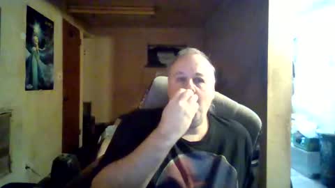 Snapshot of reddragon1195 chatting on January 12, 2025, 8:25 pm reddragon1195 online show from January 12, 2025, 8:25 pm