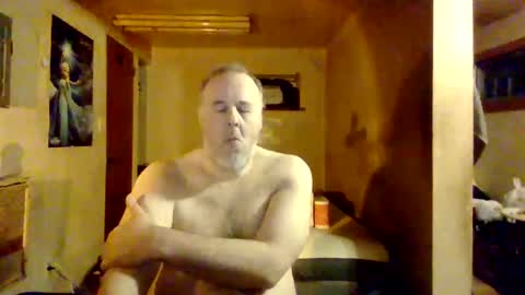 Snapshot of reddragon1195 chatting on March 11, 2025, 12:22 am reddragon1195 online show from March 11, 2025, 12:22 am