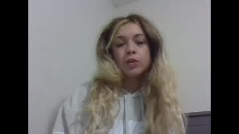 reddwaxx online show from December 18, 2025, 2:34 pm