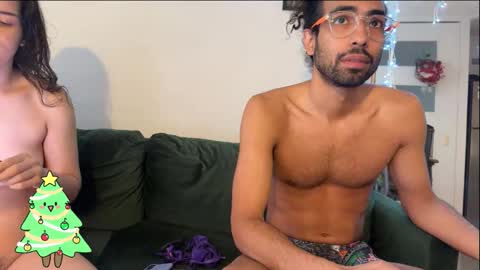 redfloweer online show from December 16, 2025, 1:27 pm