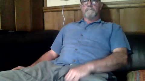 Snapshot of redfox60010 chatting on July 2, 2026, 4:18 am redfox60010 online show from July 2, 2026, 4:18 am